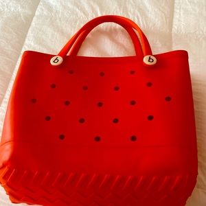 New without tags Bogg bag in Tangerine color
